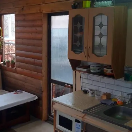 райский сад Hostel *