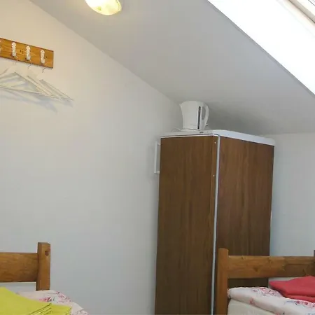 райский сад Hostel *